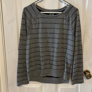 Light weight sweatshirt